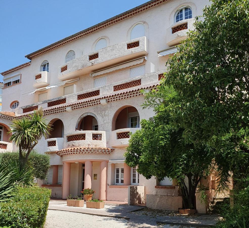 Studio Avec Grand Balcon- Residence De Caractere Bandol Bagian luar foto