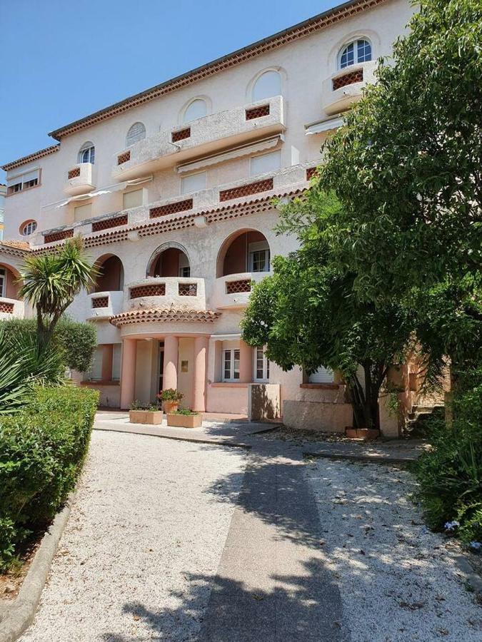Studio Avec Grand Balcon- Residence De Caractere Bandol Bagian luar foto